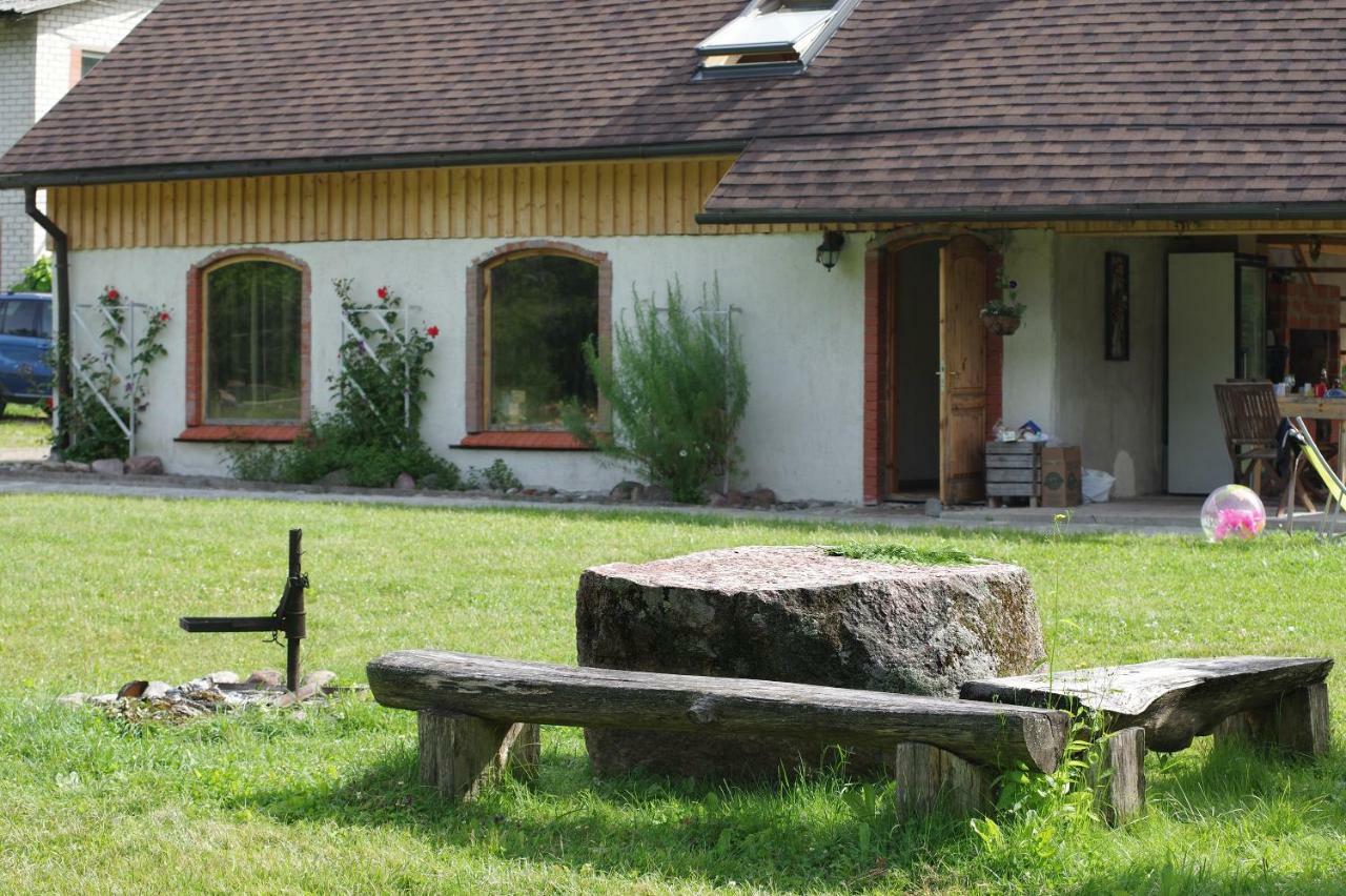 Hotel Atputas Vieta Raudini Kaltene Exterior foto
